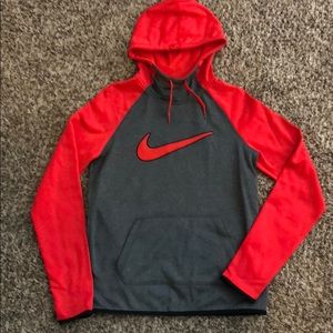 Nike therma-fit sweatshirt